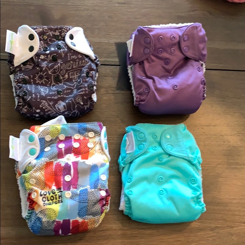 Lot of 4 Bum Genius cloth diapers